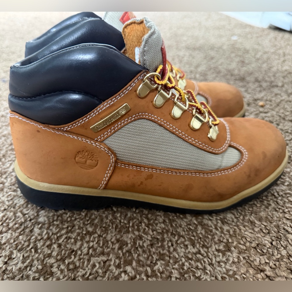 Timberland Junior Field Boots Wheat Leather Mesh Style 15945 Boys Size 5 - Picture 2 of 5